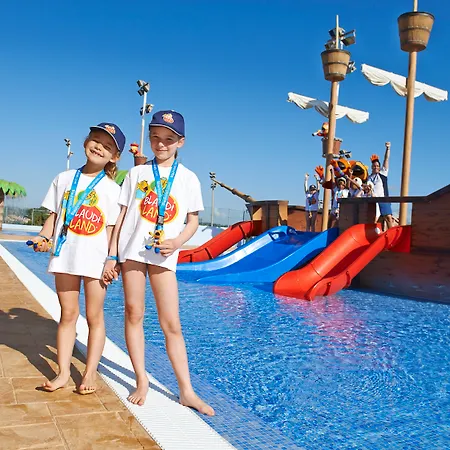Hotel Blau Punta Reina 4*